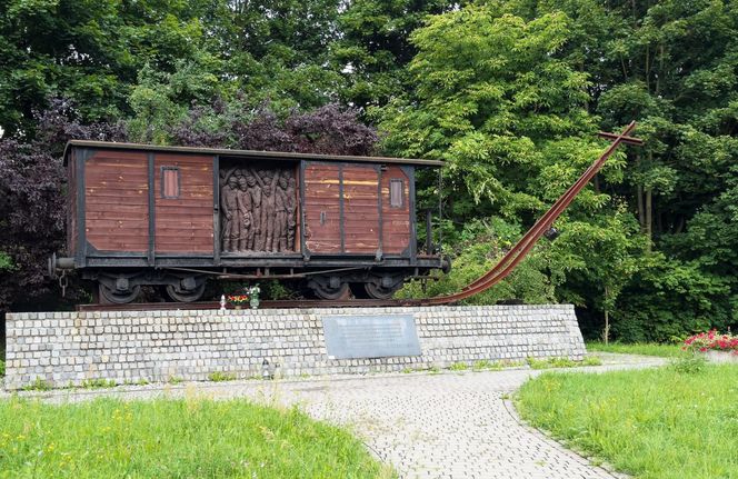 Skwer w Miechowicach upamiętni ofiary Tragedii Górnośląskiej i Miechowickiej