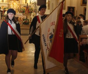 Jubileusz 40-lecia połączony był ze świętem szkoły, ponieważ obchodzi ona również 28. rocznicę nadania imienia.