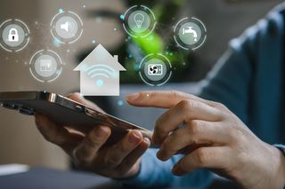 Czy twój dom jest odporny na cyberataki? Zagrożenia związane z inteligentnymi systemami 