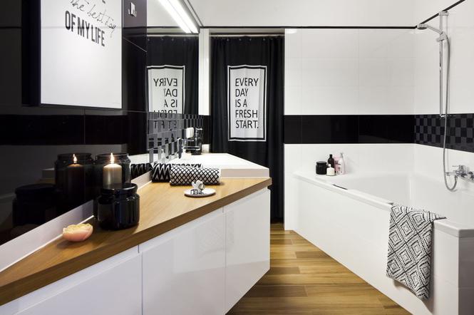 Czarno-biała łazienka 7 m2