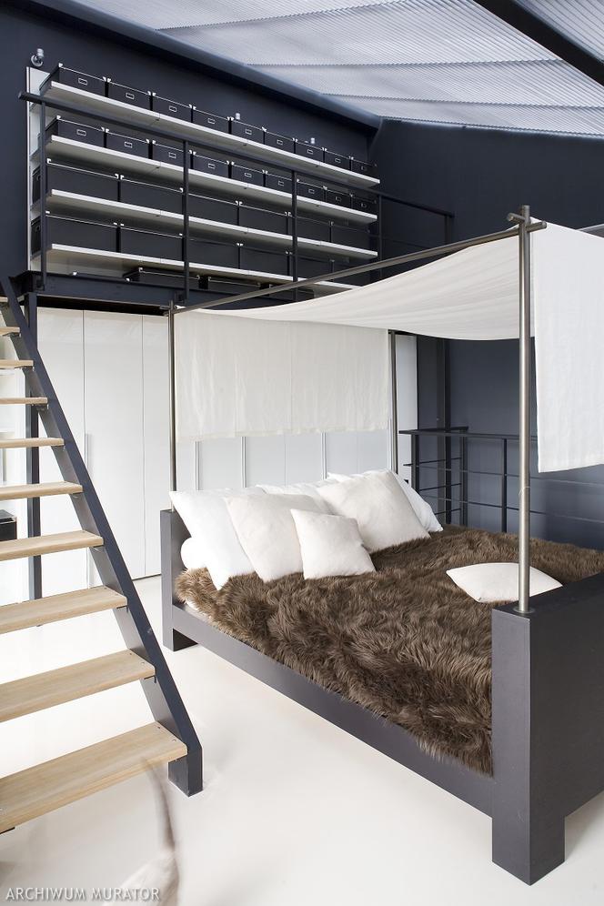 Łóżko z baldachimem w projekcie nowoczesnej sypialni