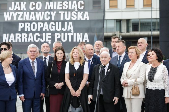 Miesięcznica smoleńska 2025. Kaczyński nie przebiera w słowa, mówi o zbrodni