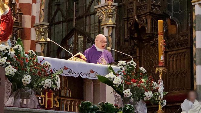 Damian Soból odznaczony pośmiertnie przez Prezydenta Andrzeja Dudę. Poruszające chwile na uroczystości żałobnej wolontariusza z Przemyśla