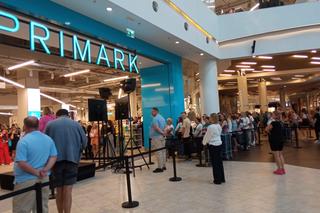 Primark we Wrocławiu oficjalnie otwarty! Kolejki do sklepu od samego rana [ZDJĘCIA]