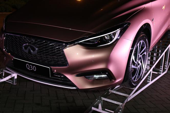 Infiniti Q30