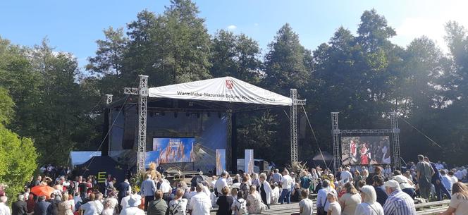 Tłumy na dożynkach w Olsztynku. Zobacz, jak bawili się mieszkańcy Warmii i Mazur [ZDJĘCIA]