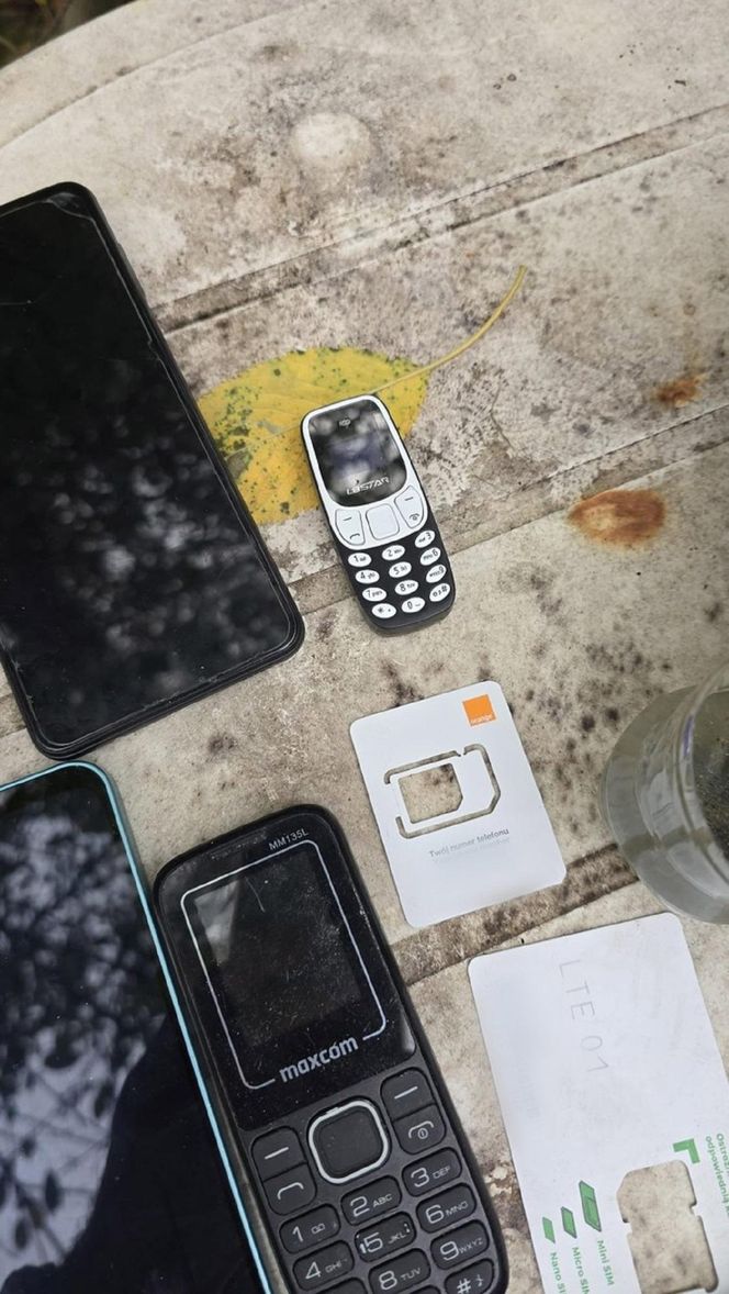 Nalot policji na ogródki działkowe. Zatrzymali 33-latka i jego żonę. 9-miesięcznę niemowlę wciągnięte w przestępczy proceder