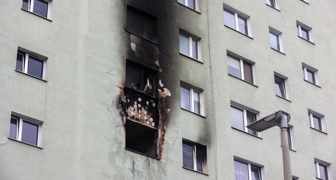 14-latka zginęła w pożarze bloku w Rzeszowie! Poszkodowanych zostało wiele osób [ZDJĘCIA, AKTUALIZACJA]