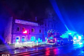 Nocny pożar kamienicy w Zabrzu-Rokitnicy