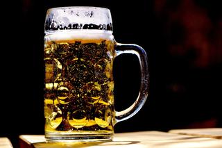 Piwo bezalkoholowe z Biedronki miało alkohol w dużej dawce