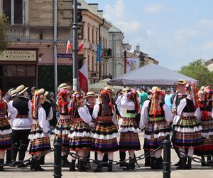 Rekordowy długi polonez w centrum Lublina