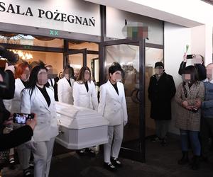 Pogrzeb Lizy w Warszawie. Od tych widoków łzy same płyną do oczu