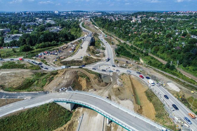Węzeł Mistrzejowice - budowa. Zobacz jak powstaje jeden z najbardziej skomplikowanych obiektów na S7