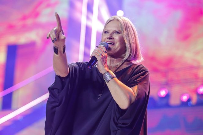 Urszula kiedyś i dziś. Zobacz, jak zmieniła się polska wokalistka! 