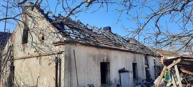 Opole: Nie mieli niczego, po pożarze zostało im jeszcze mniej