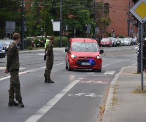 Pożar dachu budowanego budynku straży pożarnej. Zdjęcia z miejsca zdarzenia