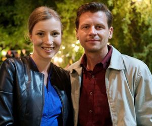 25 lat M jak miłość odcinek specjalny. Natalka (Dominika Suchecka), Adam Karski (Patryk Szwichtenberg)
