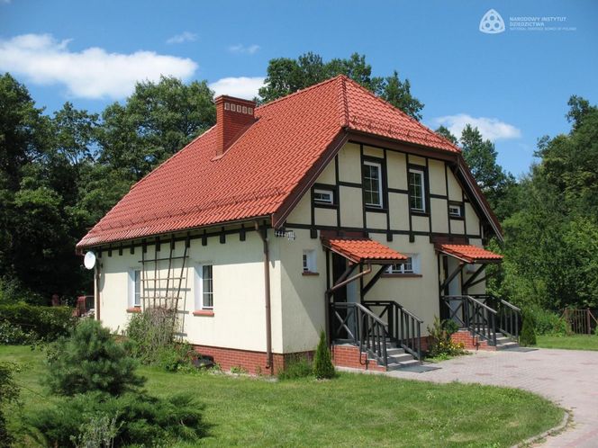 Ten pałac ma ponad 400 lat! Wyjątkowe miejsce na mapie woj. warmińsko-mazurskim