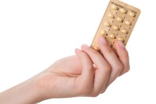 Antykoncepcja dla KARMIĄCEJ. 5 bezpiecznych metod antykoncepcyjnych [PORADNIK]