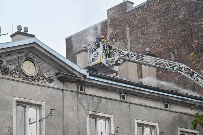 Pożar kamienicy przy ul. Miedzianej w Warszawie 29.10.2024