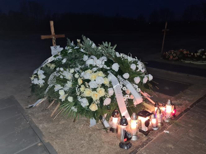 Grób Bartłomieja, który zginął, wracając ze świątecznej imprezy