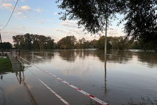 Sytuacja powodziowa w Szprotawie. Jest wezwanie do pilnej ewakuacji Dziećmiarowic [ZDJĘCIA]
