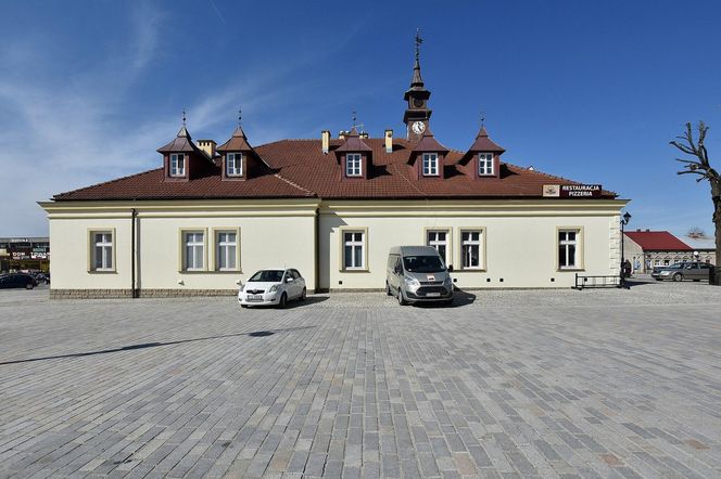 To jedno z najmniejszych miast w Małopolsce. Jedna decyzja papieża sprawiła, że stało się sławne