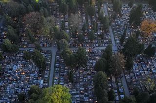 Tak wygląda nocą cmentarz przy ul. Lipowej w Lublinie!