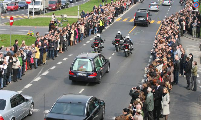 	Trumna z ciałem Marii Kaczyńskiej