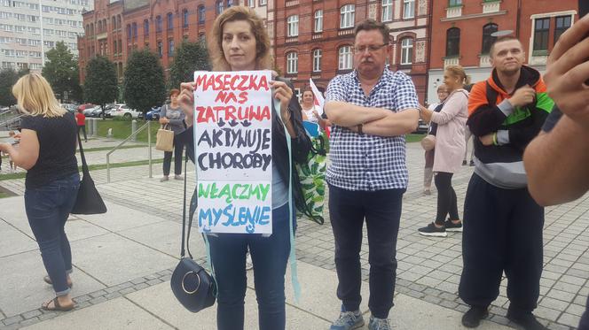 W Rudzie Śląskiej odbył się protest przeciwko obostrzeniom związanym z koronawirusem