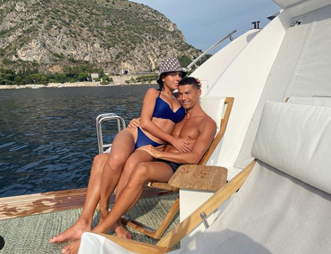 Georgina Rodriguez w EROTYCZNYM stroju. Intymne ZDJĘCIE ukochanej Ronaldo wyciekło. Wiadomo, jak się bawią!
