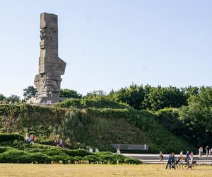 Gdańsk. Znieważył pomnik Obrońców Westerplatte. 41-latek usłyszał zarzuty [ZDJĘCIA].