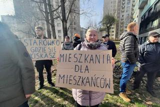 Protest przeciwko patodeweloperce w Warszawie