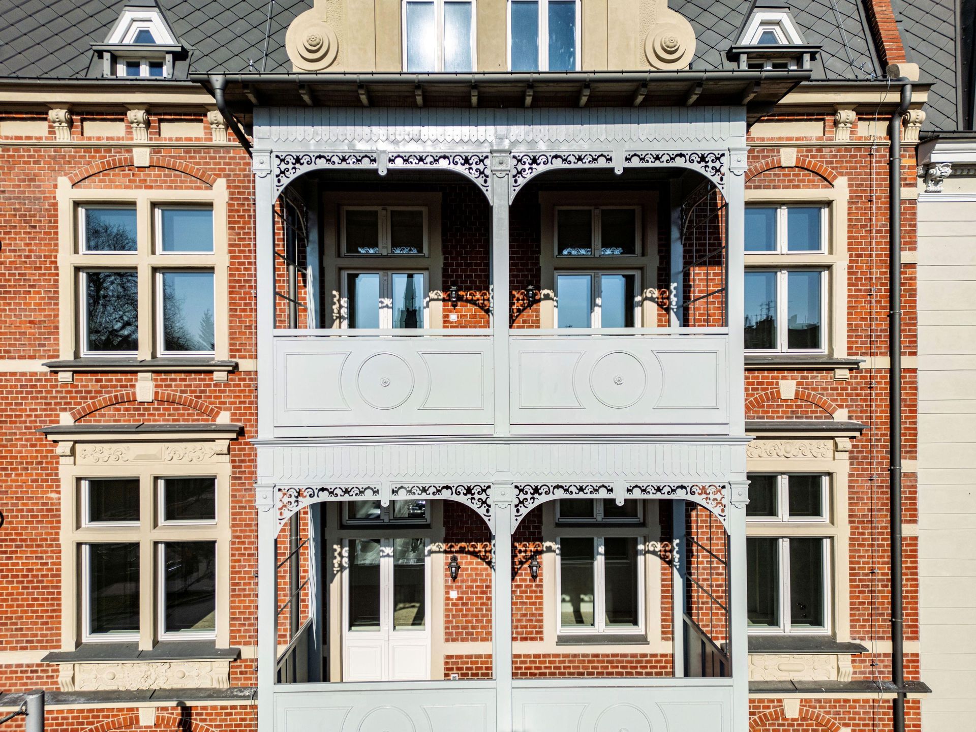 Kamienice przy ul. Pniewskiego 1 i Jaśkowa Dolina 7