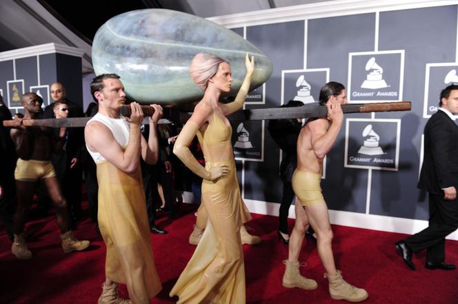 Lady GaGa na Grammy 2011