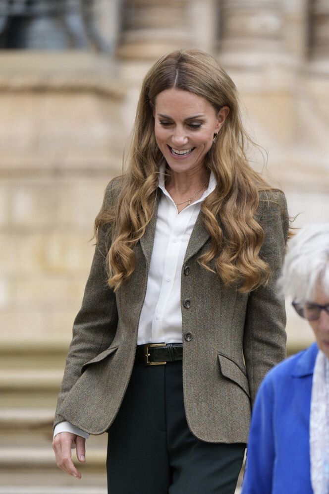 Nowa fryzura księżnej Kate! Te jasne loki zachwycają