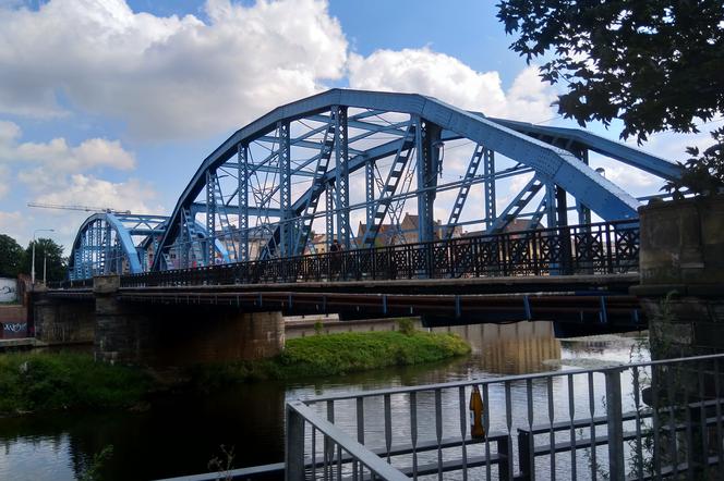 Tramwaje w stronę Osobowic i Dworca Nadodrze nie pojadą przez most Sikorskiego. I to nawet przez dwa miesiące