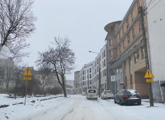 Poznańskie ulice o poranku 8.02