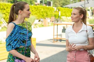 Barwy szczęścia, odc. 2751: Dominika (Karolina Chapko), pielęgniarka Kama (Natalia Jędruś)