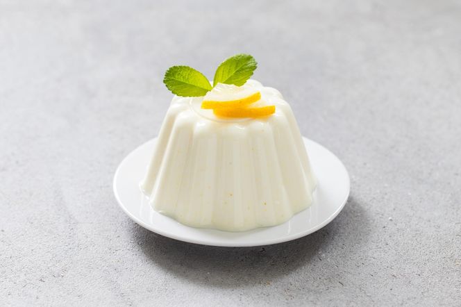 Lżejsza i mniej kaloryczna panna cotta. Wszystko dzięki jednej zmianie