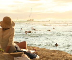 W PRL-u na dancingach każdy nucił te hity! Osoby urodzone przed 1975 rokiem rozwalą ten quiz! Te pytania sprawią, że wrócą wspomnienia