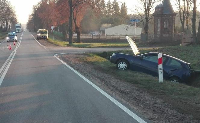 Dobrzyniewo Duże. Wypadek na DK 65. Zderzenie osobówek. 3 osoby ranne