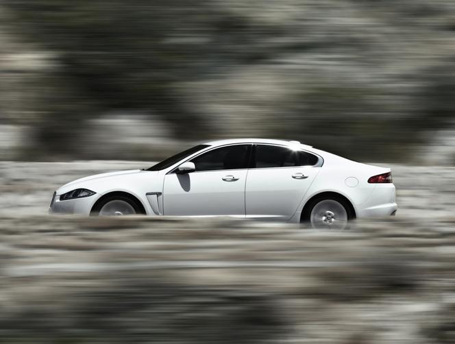 Jaguar XF po liftingu (2011-2015)