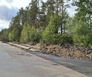 Remont drogi Tychów Stary - Starachowice (październik 2025)