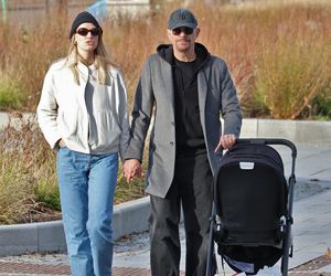 Krzysztof Ibisz z rodziną na spacerze