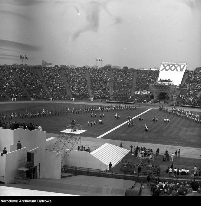 Manifestacja młodzieży na Stadionie X-lecia - 22 lipca 1979 r.