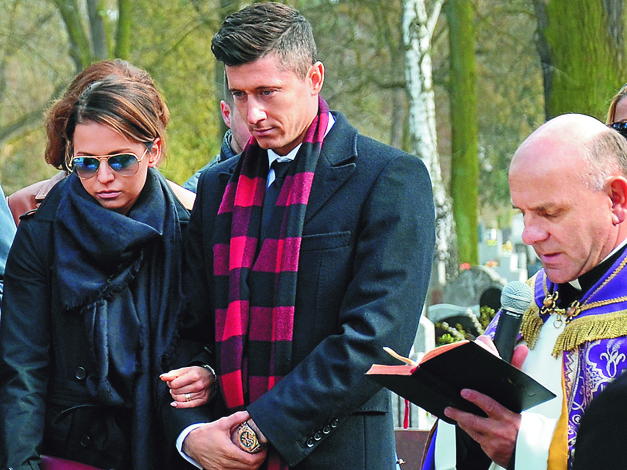 ROBERT LEWANDOWSKI NA POGRZEBIE BABCI