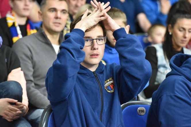 Arriva Lotto Twarde Pierniki Toruń - Legia Warszawa, zdjęcia kibiców i zawodników z meczu Orlen Basket Ligi