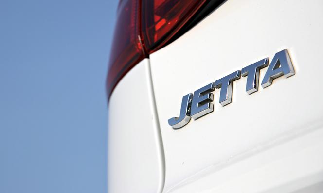 Volkswagen Jetta 1.4 TSI vs. Volkswagen Jetta 2.0 TDI