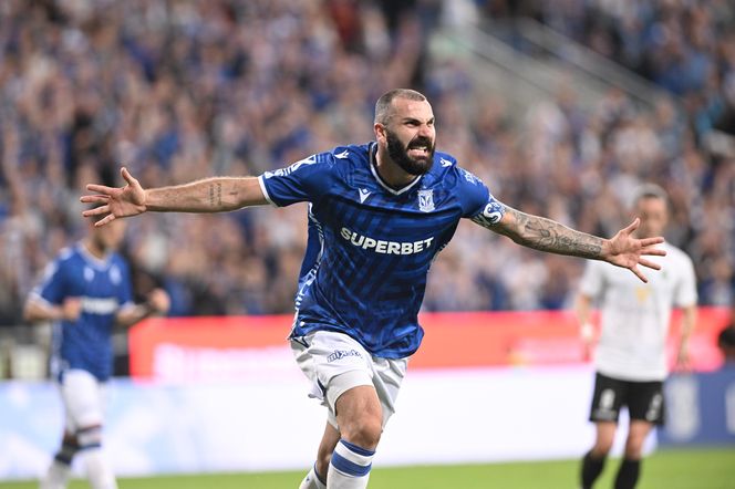 Mikael Ishak w końcu to zrobił. Co za wyczyn kapitana Lecha w Europie!